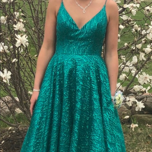 Colette Emerald Green A-line Prom Dress - Picture 1 of 4